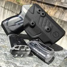 TASER Pulse Blade Tech Holster Combo